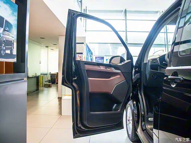 大众(进口) 凯路威 2016款 2.0TSI 四驱舒适版 9座