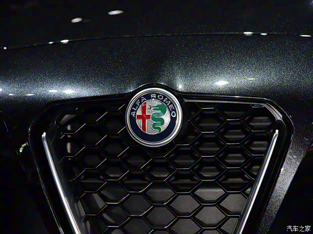 阿尔法罗密欧 Giulia 2016款 普通版
