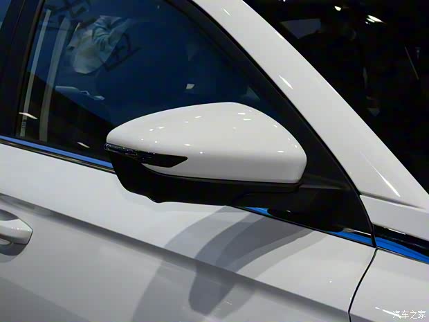 吉利汽车 帝豪 2022款 第4代 1.5L CVT旗舰型