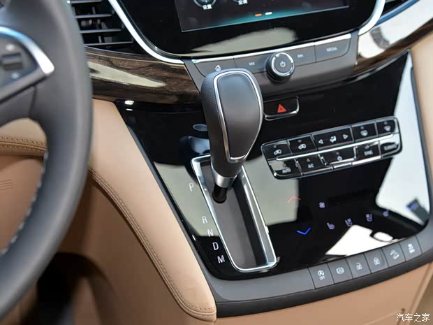 上汽通用别克 别克GL8 2017款 基本型