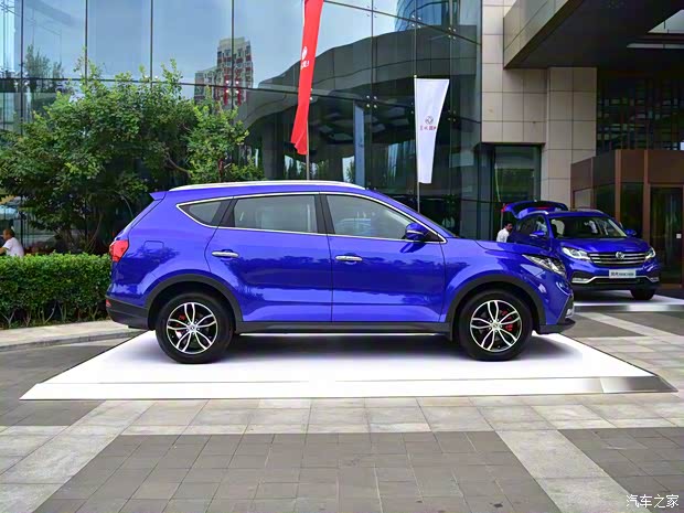 东风小康 东风风光580 2017款 1.5T CVT智尚版