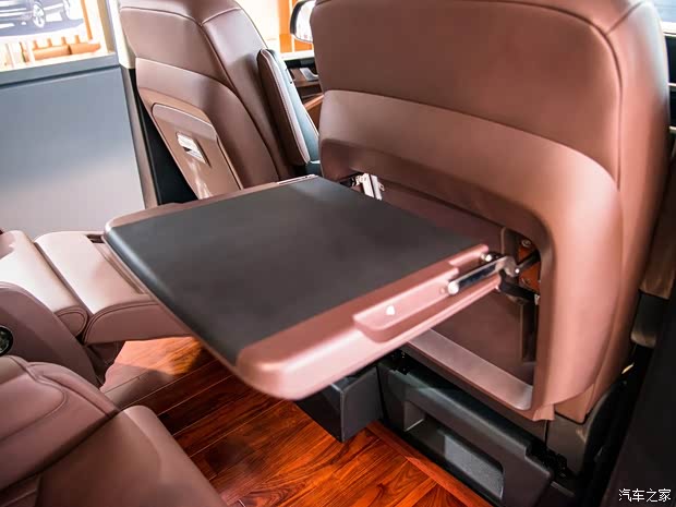 大众(进口) 凯路威 2016款 2.0TSI 四驱舒适版 9座