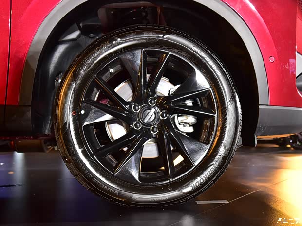 长城汽车 哈弗H6 2021款 第三代 2.0T 自动四驱Supreme+