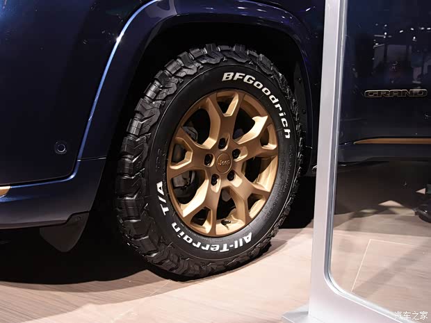 廣汽菲克Jeep 大指揮官PHEV 2021款 2.0T 插電混動(dòng)版