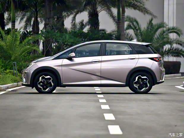 比亞迪 海豚 2021款 405km 時尚版