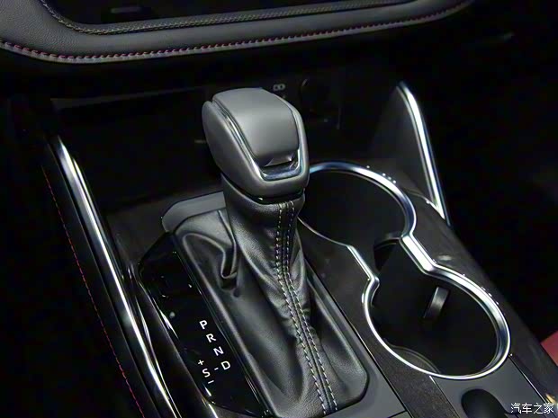 一汽丰田 皇冠陆放 2021款 2.5L HEV四驱旗舰版