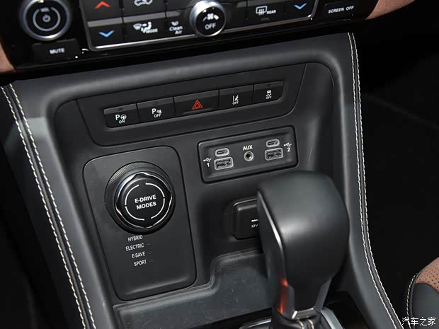 廣汽菲克Jeep 大指揮官PHEV 2021款 2.0T 插電混動(dòng)版