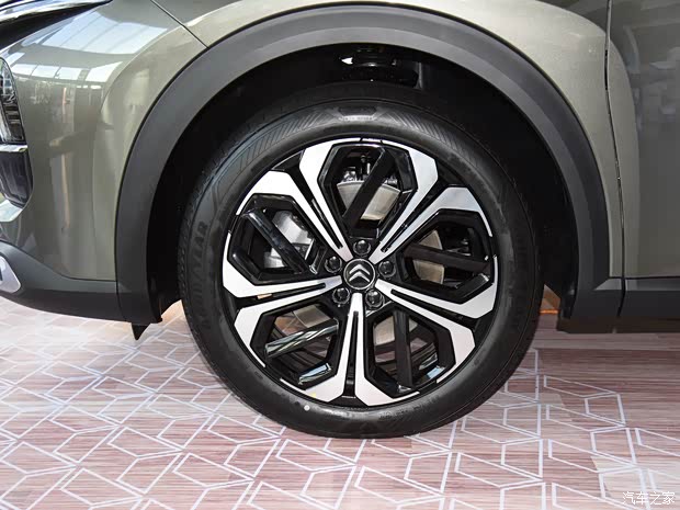 东风雪铁龙 凡尔赛C5 X 2021款 1.6T 越不凡