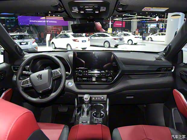 一汽丰田 皇冠陆放 2021款 2.5L HEV四驱旗舰版