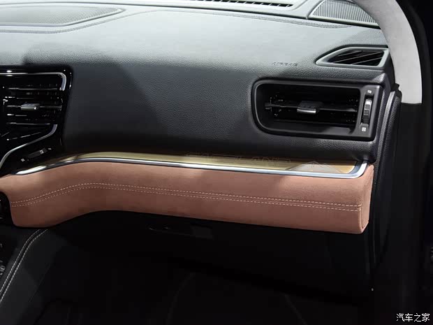 廣汽菲克Jeep 大指揮官PHEV 2021款 2.0T 插電混動(dòng)版