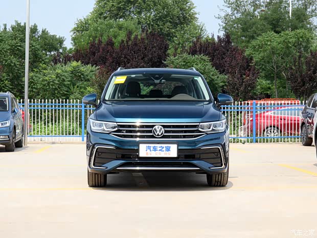 上汽大众 途观L 2022款 380TSI 自动四驱基本型