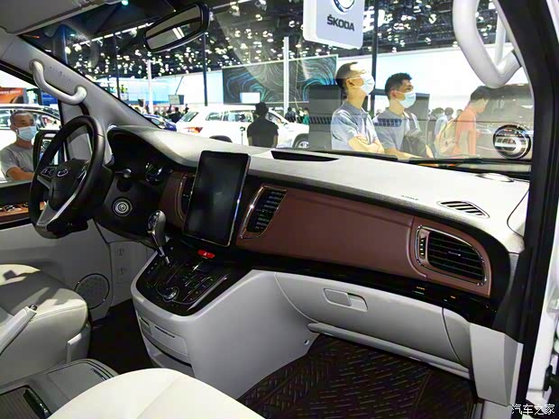 江淮汽车 瑞风L5 2022款 2.0T 基本型