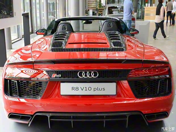 奥迪(进口) 奥迪R8 2017款 V10 Plus Spyder 奥迪(进口) 奥迪R8 2017款 V10 Plus Spyder