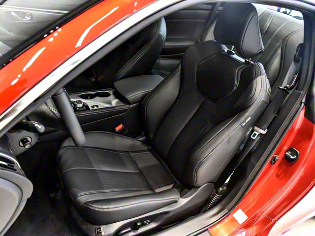 英菲尼迪(进口) 英菲尼迪Q60 2017款 2.0T 标准型