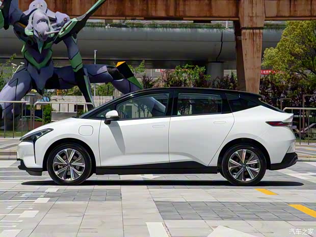 摩登汽車 Modern in 2021款 610km 精英版