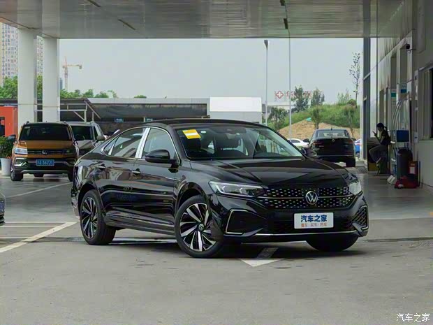 上汽大眾 帕薩特 2022款 330TSI 星空豪華版