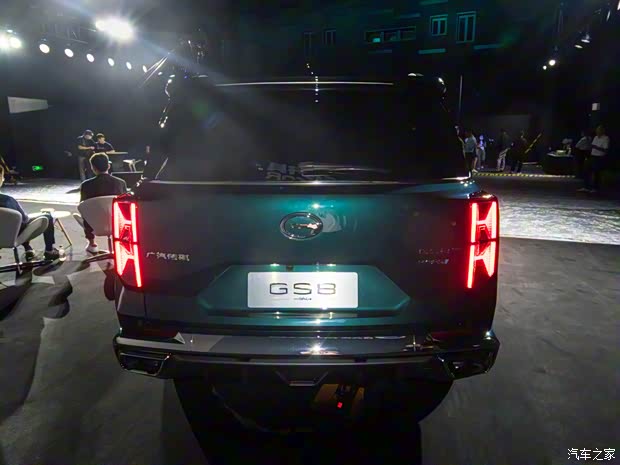 广汽乘用车 传祺GS8 2022款 混动版 基本型 广汽乘用车 传祺GS8 2022款 混动版 基本型