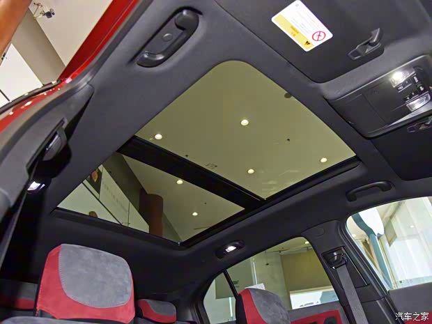 上汽通用凯迪拉克 凯迪拉克XT4 2021款 28T 两驱领先型