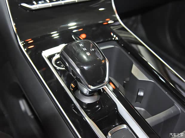 江汽集團(tuán) 思皓E50A 2021款 Pro