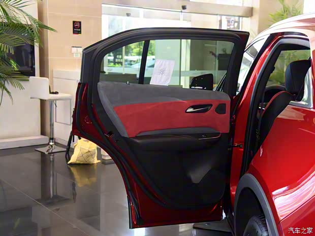 上汽通用凯迪拉克 凯迪拉克XT4 2021款 28T 两驱领先型