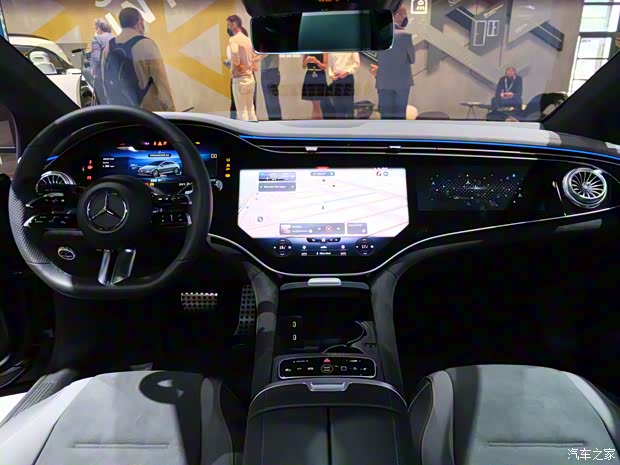 梅赛德斯-EQ 奔驰EQE(海外) 2022款 350 AMG Line Edition 1 欧洲版 梅赛德斯-EQ 奔驰EQE(海外) 2022款 350 AMG Line Edition 1 欧洲版