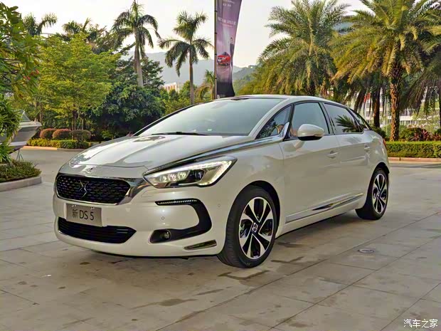 長(zhǎng)安標(biāo)致雪鐵龍 DS 5 2018款 Prestige版 長(zhǎng)安標(biāo)致雪鐵龍 DS 5 2018款 Prestige版