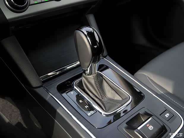 斯巴鲁 力狮 2016款 2.0DIT 全驱极致版