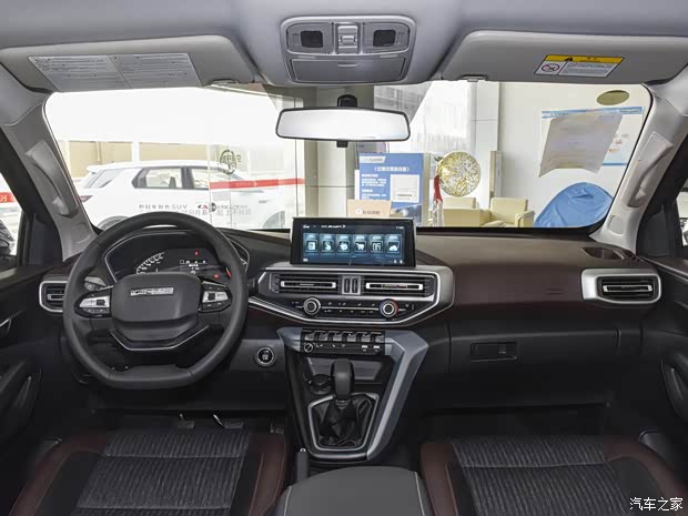 長(zhǎng)安凱程 長(zhǎng)安凱程F70 2022款 2.5T柴油手動(dòng)四驅(qū)豪華版長(zhǎng)軸JE4D25