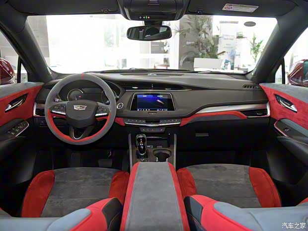 上汽通用凯迪拉克 凯迪拉克XT4 2021款 28T 两驱领先型