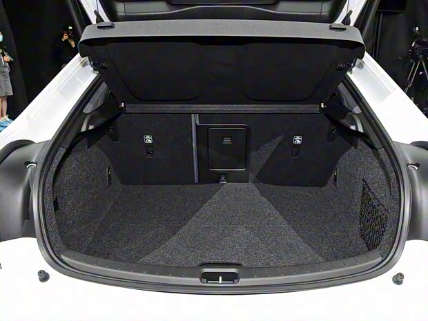 Polestar Polestar 2 2021款 雙電機(jī)長(zhǎng)續(xù)航