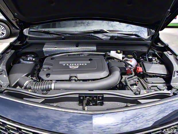 上汽通用凯迪拉克 凯迪拉克XT4 2021款 28T 两驱领先型