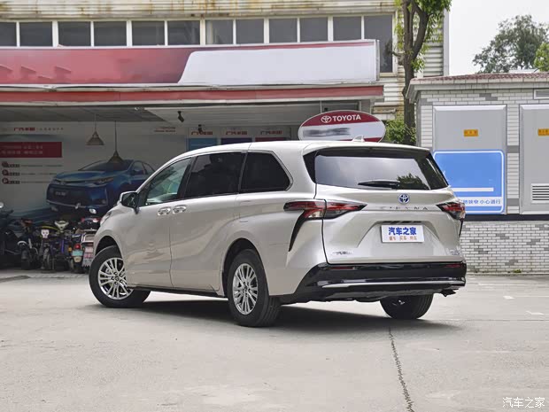 广汽丰田 赛那SIENNA 2021款 2.5L混动 LTD版 广汽丰田 赛那SIENNA 2021款 2.5L混动 LTD版