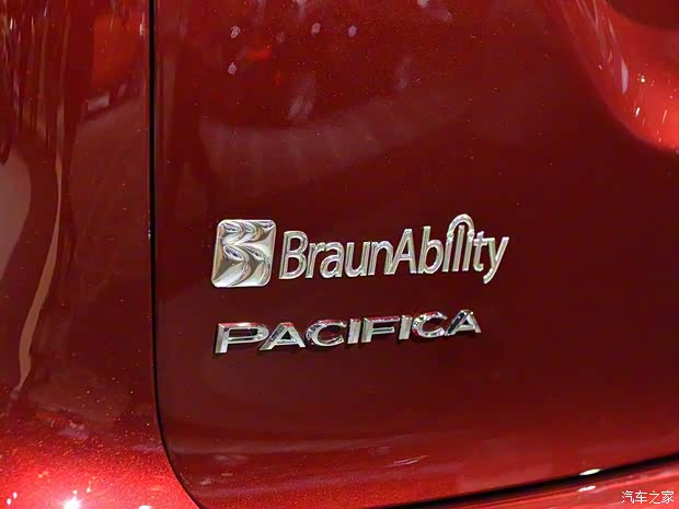 克莱斯勒(进口) Pacifica 2017款 BraunAbility 克莱斯勒(进口) Pacifica 2017款 BraunAbility