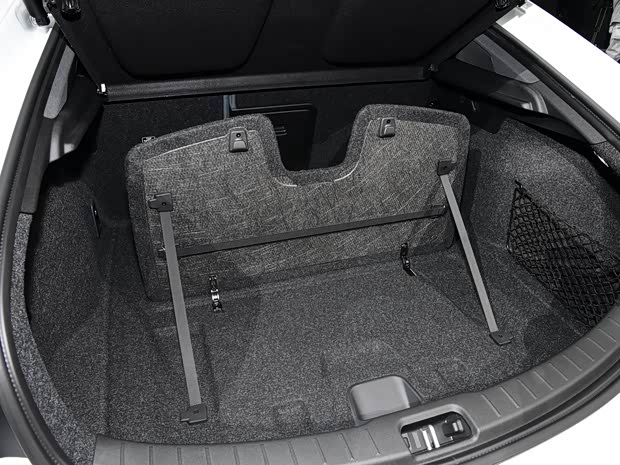 Polestar Polestar 2 2021款 雙電機(jī)長(zhǎng)續(xù)航