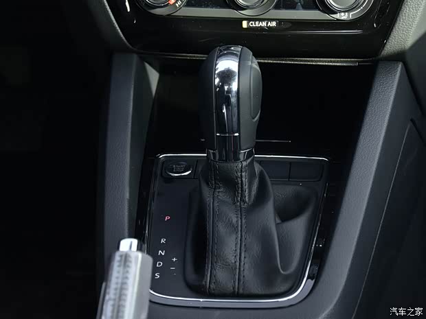 一汽-大众 速腾 2018款 1.6L 自动舒适型