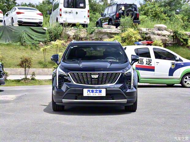上汽通用凯迪拉克 凯迪拉克XT4 2021款 28T 两驱领先型
