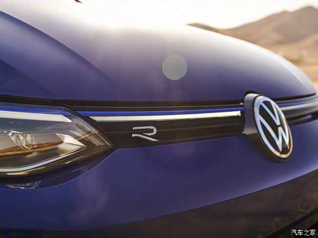 大众(进口) 高尔夫(进口) 2022款 2.0TSI R 美国版 大众(进口) 高尔夫(进口) 2022款 2.0TSI R 美国版