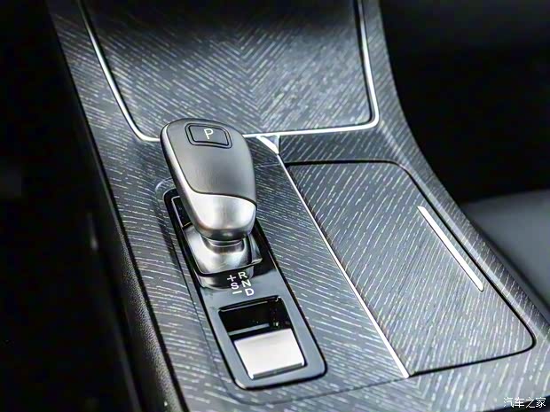 东风日产 启辰大V 2021款 260T 天王版 东风日产 启辰大V 2021款 260T 天王版