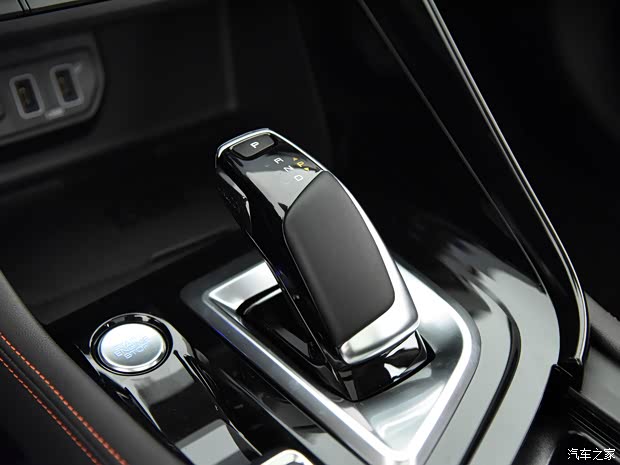 东风乘用车 东风风神AX7 2022款 马赫版 1.5T DCT DF51 东风乘用车 东风风神AX7 2022款 马赫版 1.5T DCT DF51