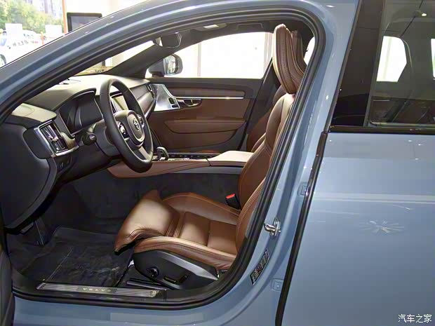 沃尔沃(进口) 沃尔沃V90 2022款 Cross Country B5 AWD 智尊版