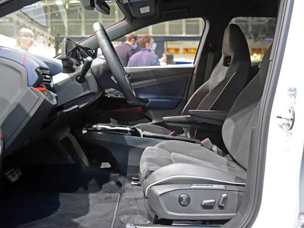 大眾(進(jìn)口) 大眾ID.4(海外) 2021款 GTX