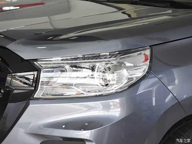 長(zhǎng)安凱程 長(zhǎng)安凱程F70 2022款 2.5T柴油手動(dòng)四驅(qū)豪華版長(zhǎng)軸JE4D25