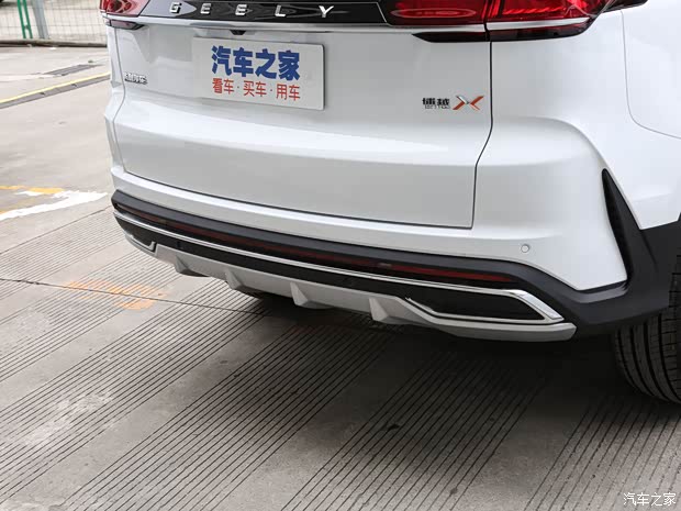 吉利汽车 博越 2022款 博越X 中配版
