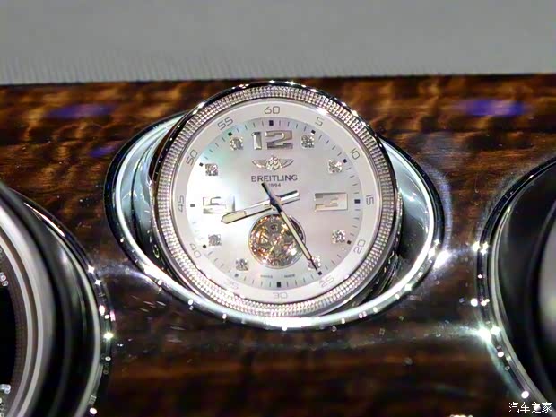 宾利 添越 2015款 基本型