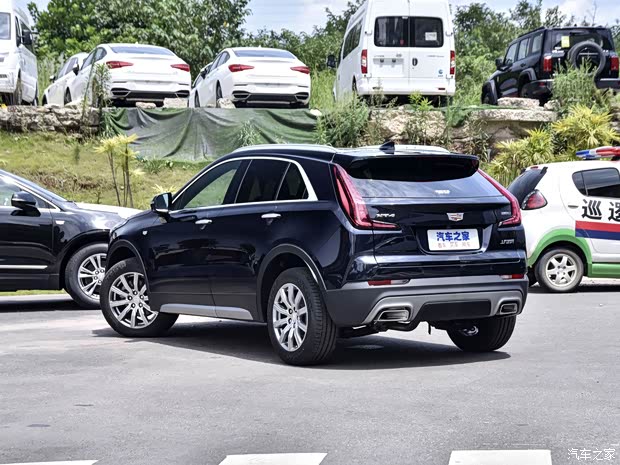 上汽通用凯迪拉克 凯迪拉克XT4 2021款 28T 两驱领先型
