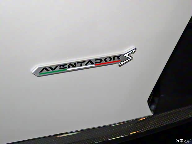 蘭博基尼 Aventador 2017款 AVENTADOR S