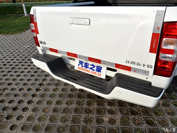 江西五十鈴 瑞邁 2018款 2.5T兩驅(qū)加長貨箱豪華款JE4D25Q5A