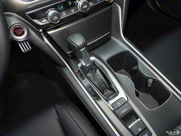 广汽本田 雅阁 2022款 260TURBO 幻夜·尊贵版 广汽本田 雅阁 2022款 260TURBO 幻夜·尊贵版