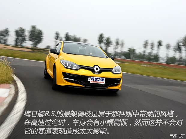 雷诺 梅甘娜 2014款 R.S. 2.0T 赛版 雷诺 梅甘娜 2014款 R.S. 2.0T 赛版