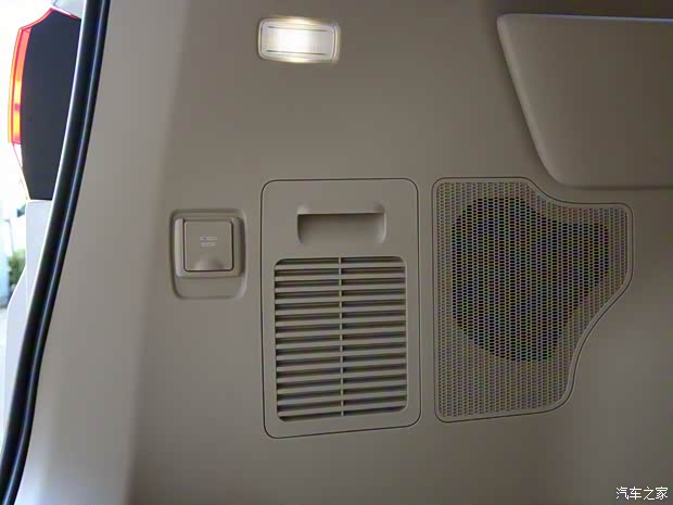 豐田(進(jìn)口) 蘭德酷路澤(進(jìn)口) 2022款 ZX 日本版